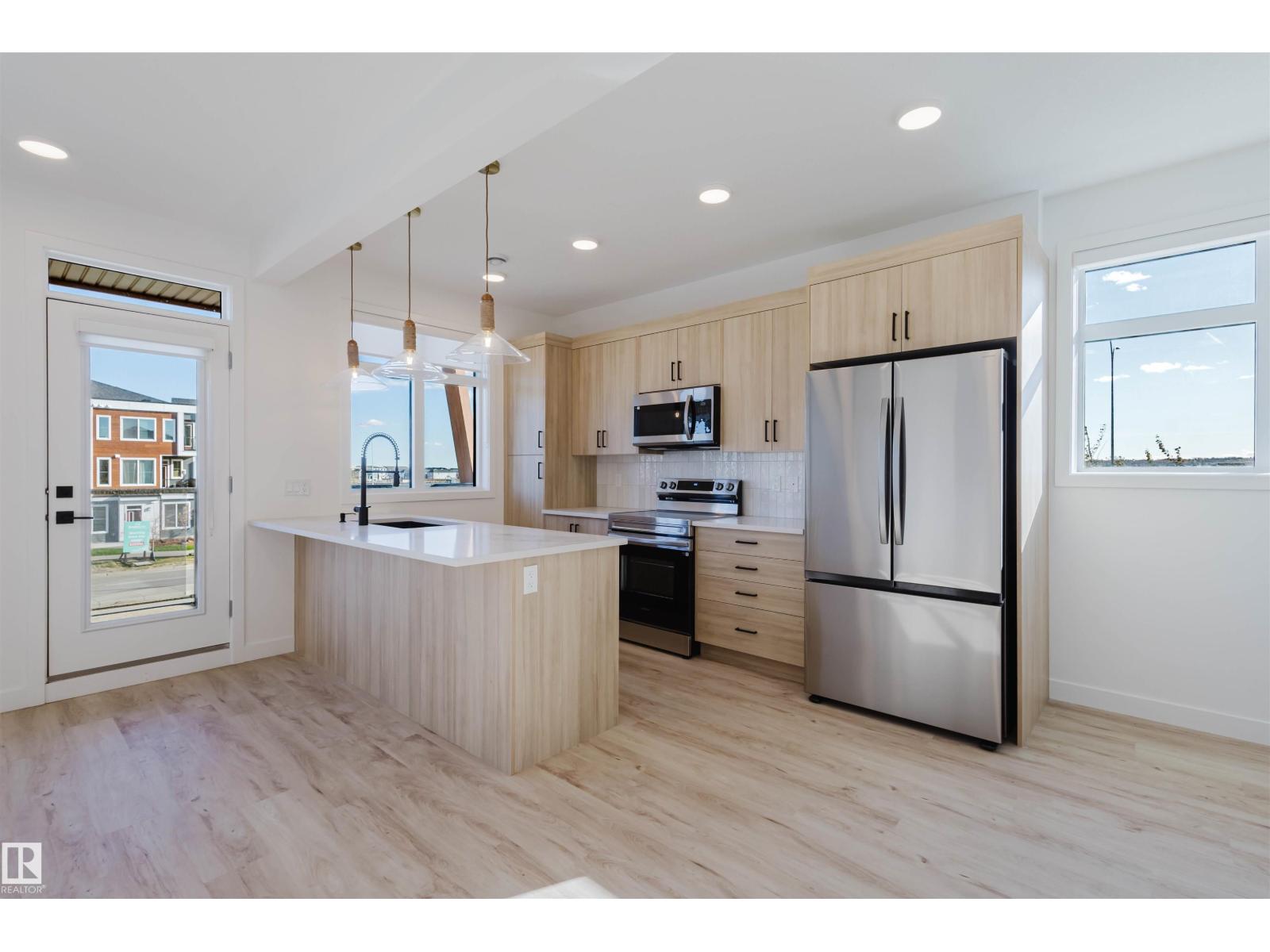 #23 16231 19 Av Sw, Edmonton, Alberta  T6W 5C6 - Photo 5 - E4465493