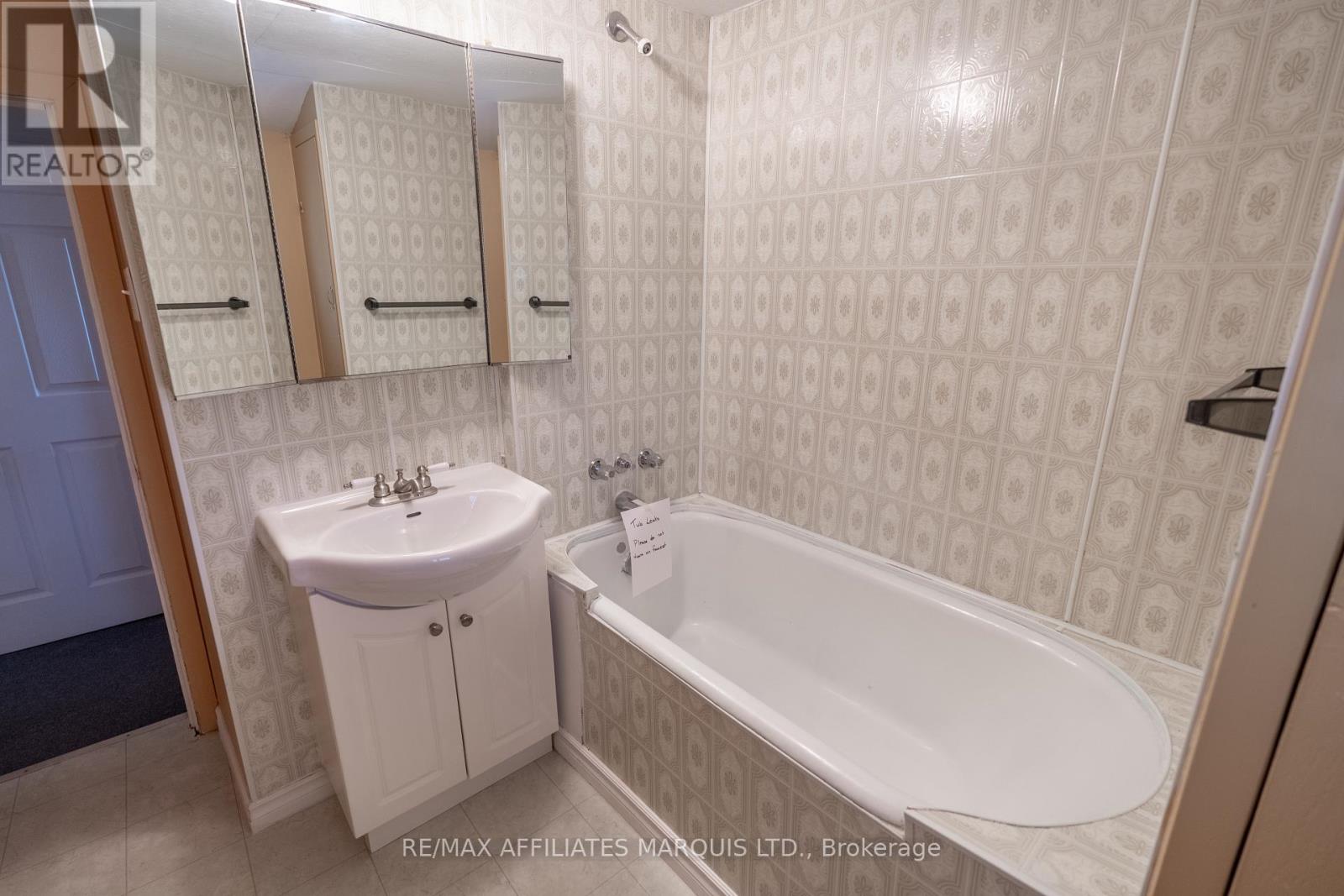 1200 Notre Dame Street, Cornwall, Ontario  K6J 4Y6 - Photo 18 - X12432976