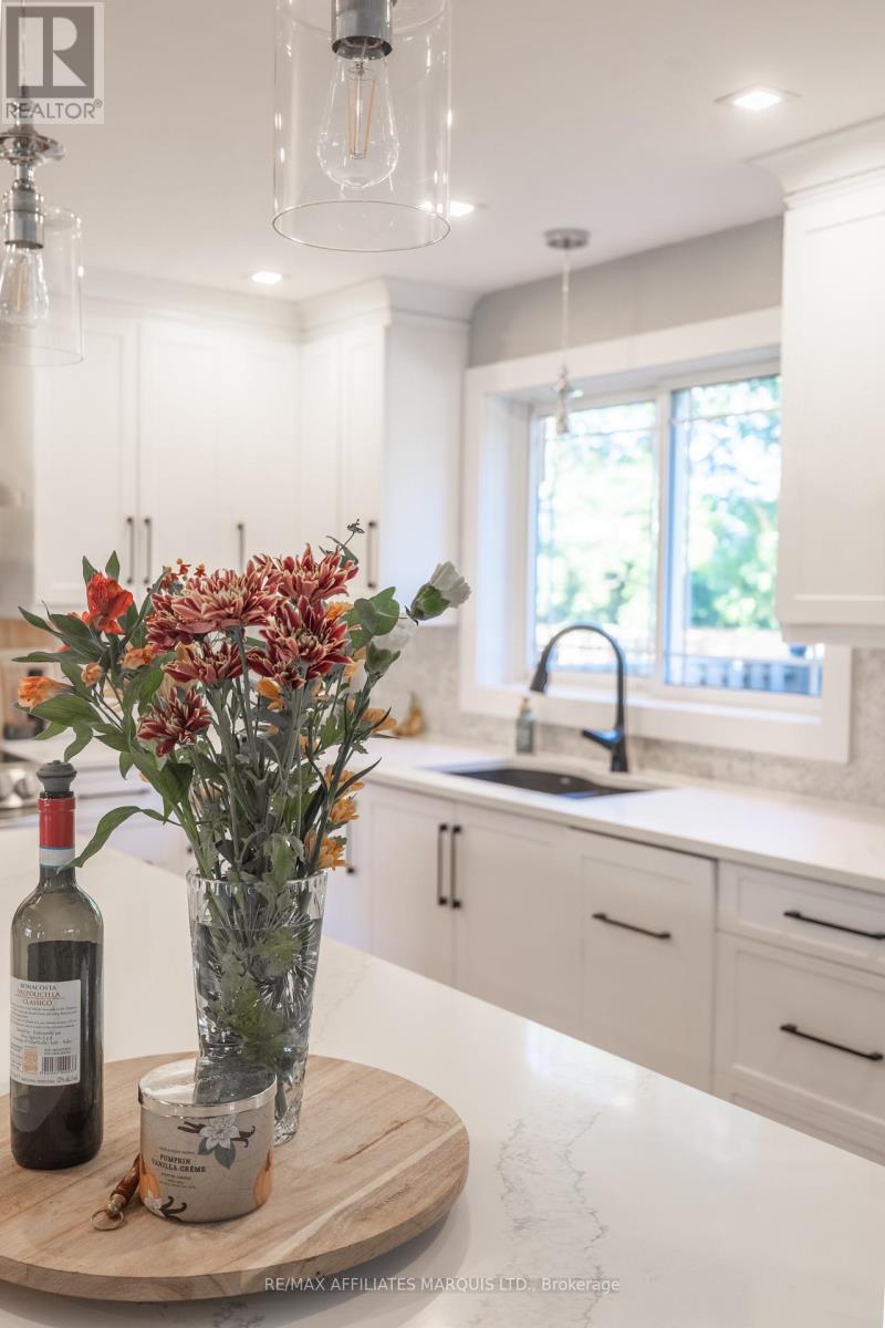 1612 Grant Avenue, Cornwall, Ontario  K6J 5J4 - Photo 9 - X12365119