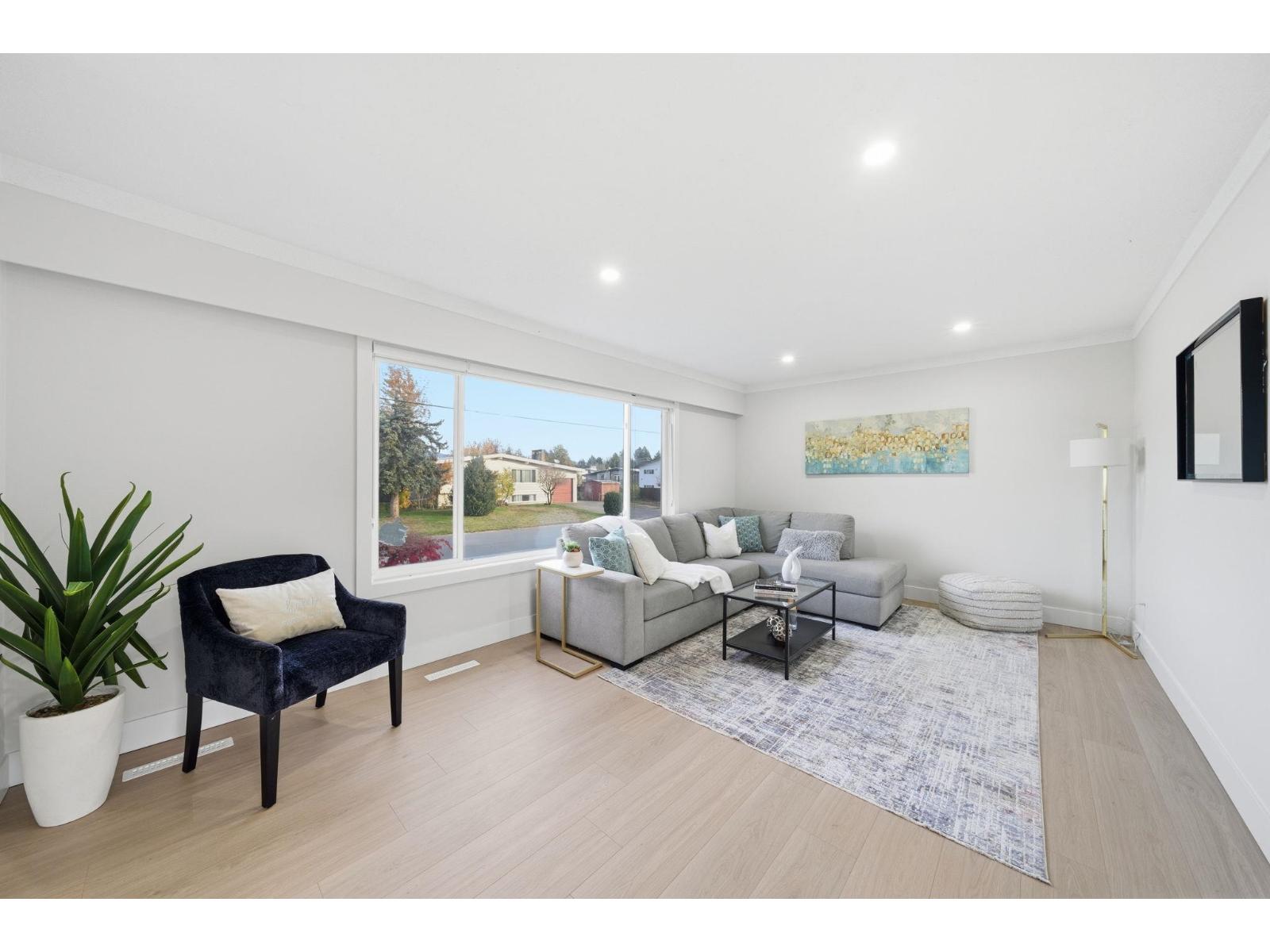 45266 Balmoral Avenue, Sardis South, Chilliwack, British Columbia  V2R 3G9 - Photo 3 - R3066402