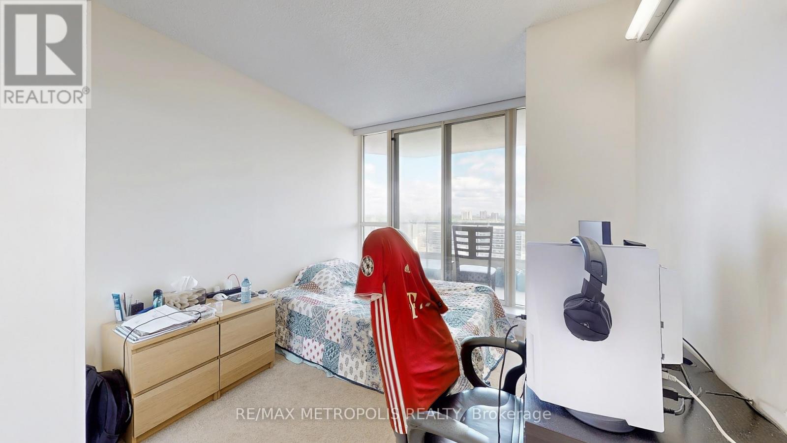 1703 - 75 King Street E, Mississauga, Ontario  L5A 4G5 - Photo 16 - W12453044