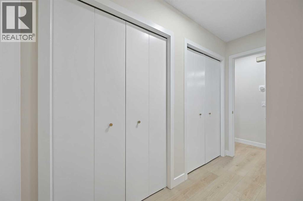 22 Sandarac Circle Nw, Calgary, Alberta  T3K 3G7 - Photo 18 - A2269992