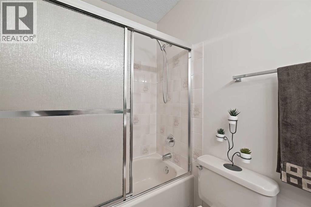 22 Sandarac Circle Nw, Calgary, Alberta  T3K 3G7 - Photo 21 - A2269992