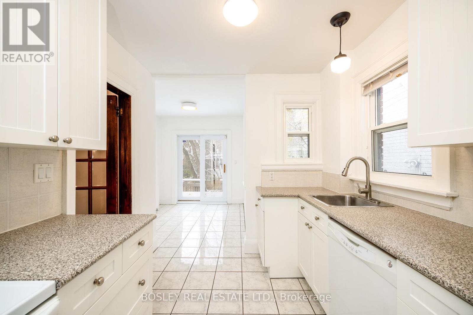 88 Manor Road E, Toronto, Ontario  M4S 1P8 - Photo 12 - C12538568