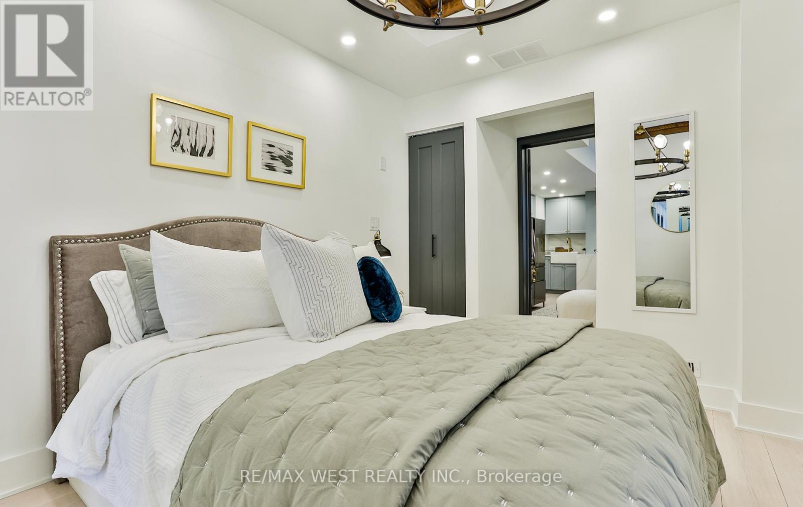 734 Shaw Street, Toronto, Ontario  M6G 3L7 - Photo 24 - C12538598