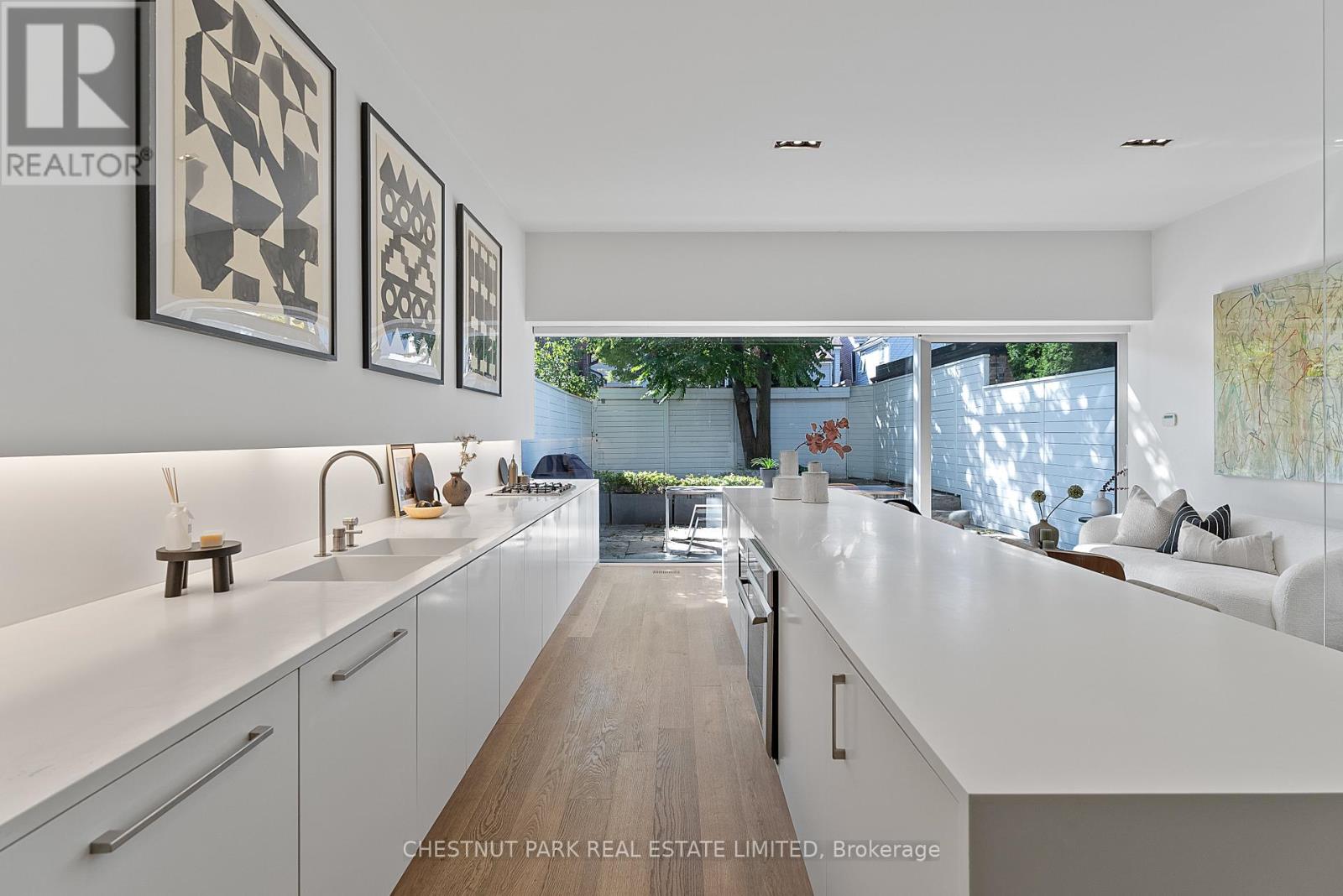 82 Robert Street, Toronto, Ontario  M5S 2K3 - Photo 10 - C12538600