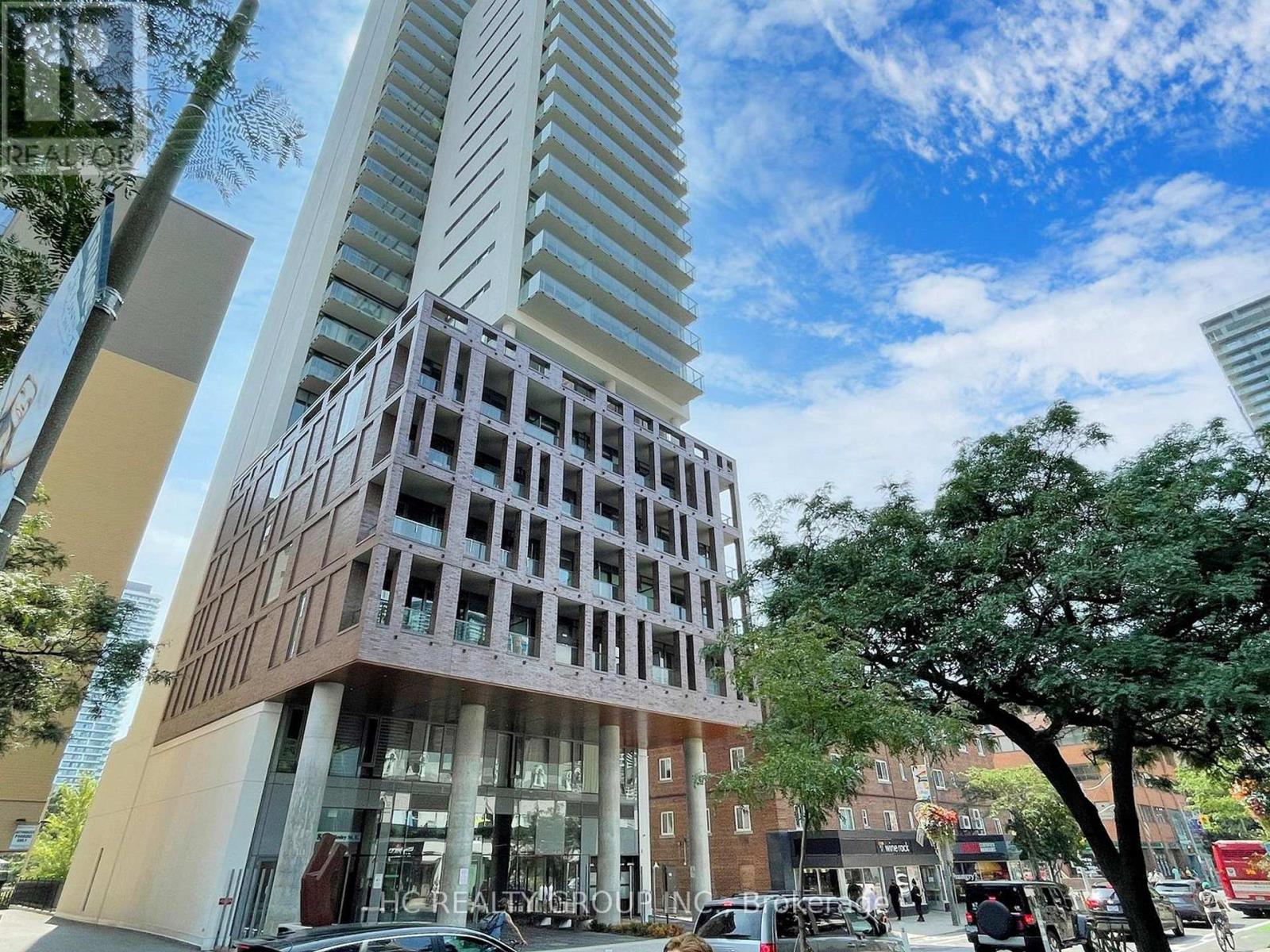 1605 - 81 WELLESLEY STREET E, Toronto, Ontario