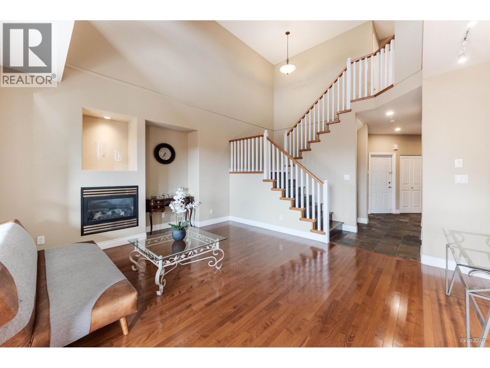 26 1705 Parkway Boulevard, Coquitlam, British Columbia  V3E 3T3 - Photo 3 - R3066652