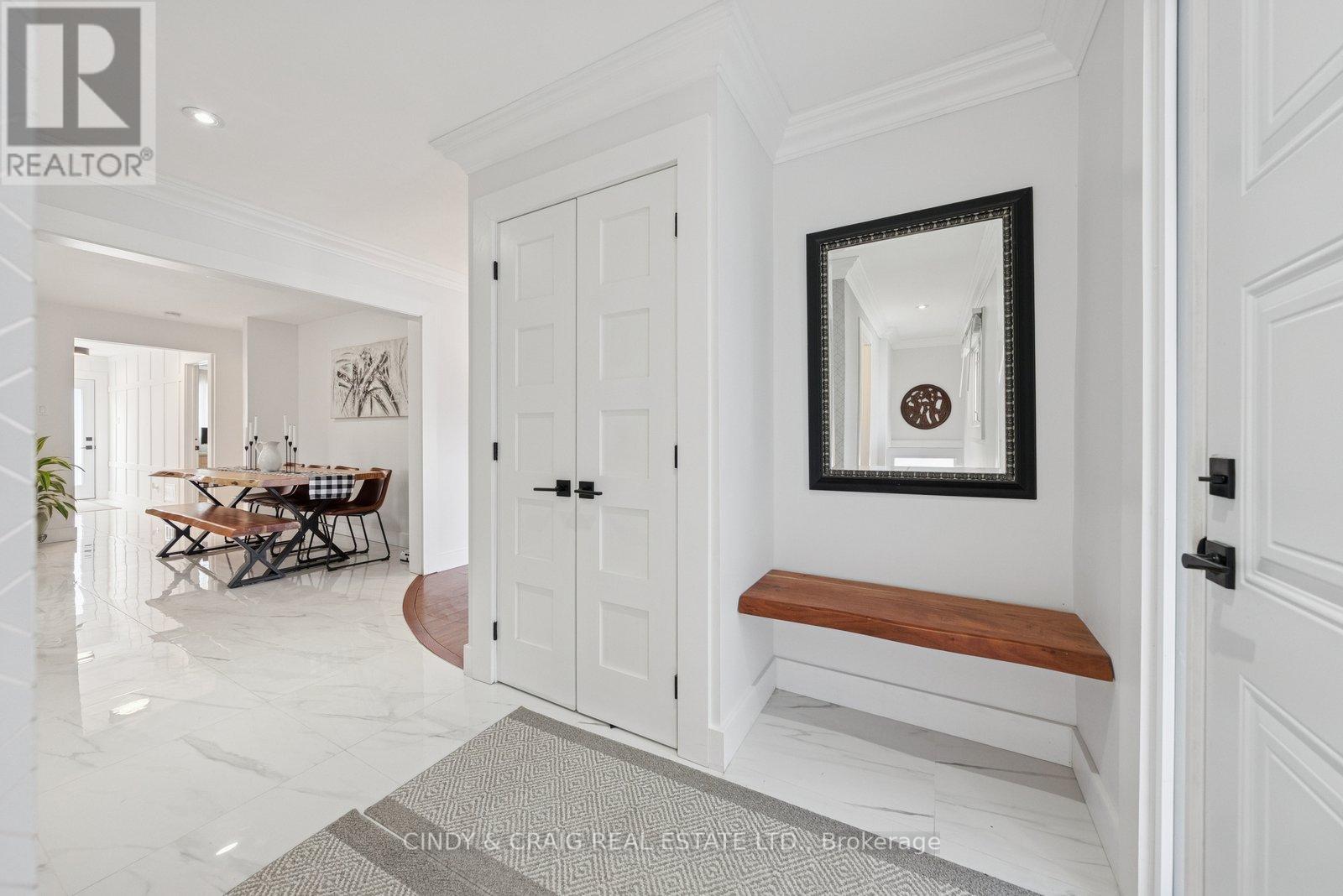 34 Heber Down Crescent, Whitby, Ontario  L1M 1A8 - Photo 2 - E12538578