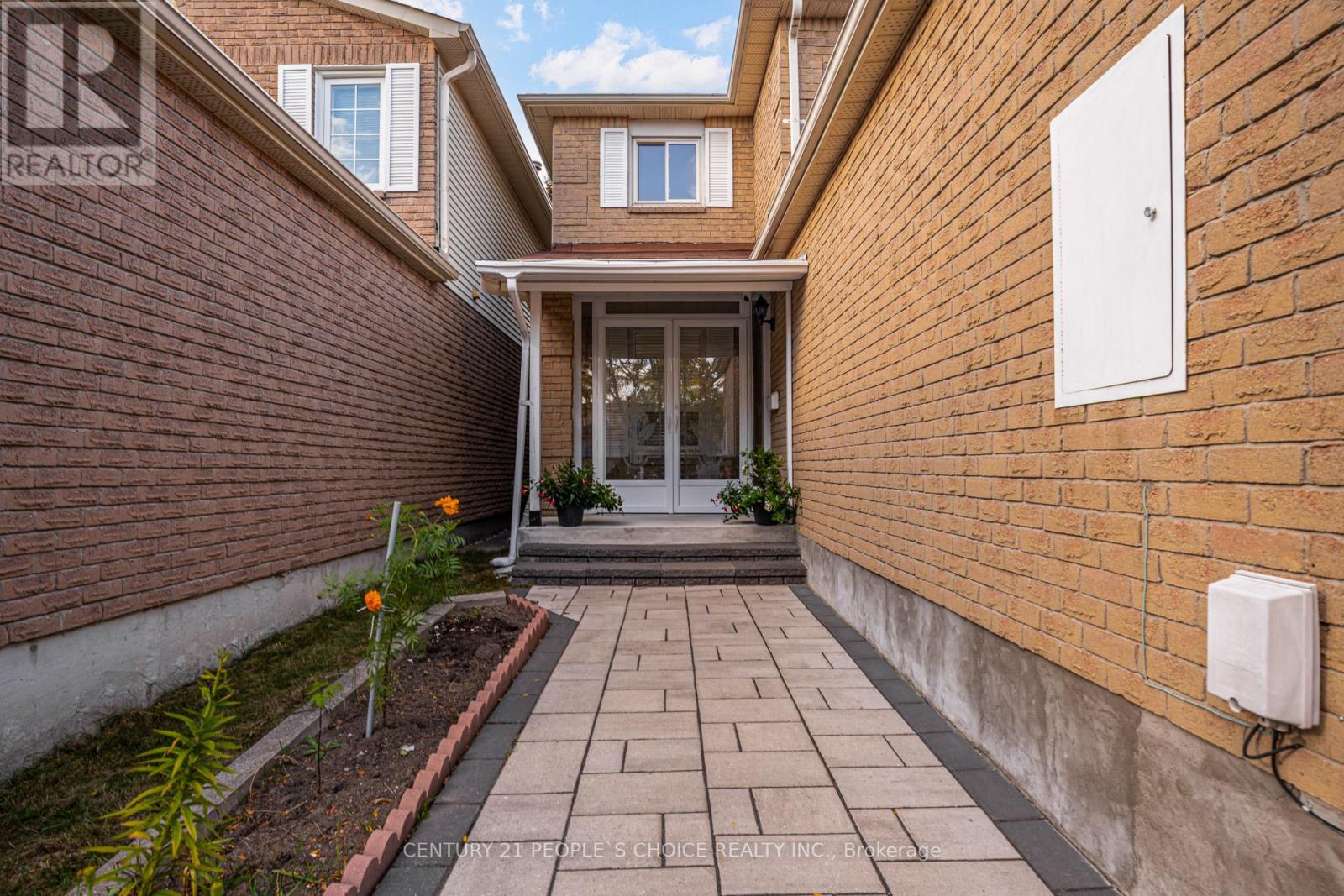 36 Ponymill Drive, Toronto, Ontario  M1V 2Y1 - Photo 4 - E12538596