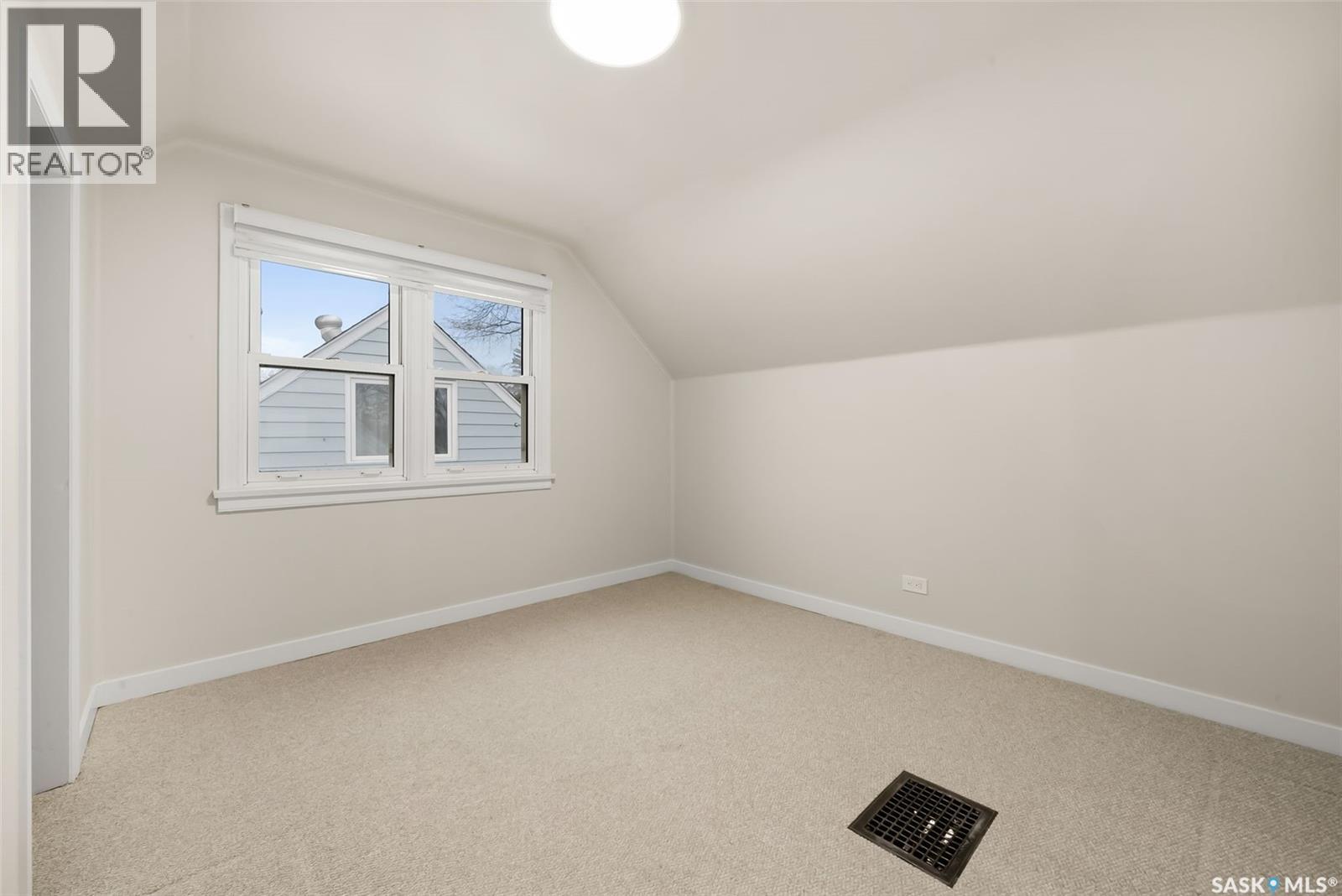 3 Sussex Crescent, Regina, Saskatchewan  S4T 6A3 - Photo 18 - SK023916