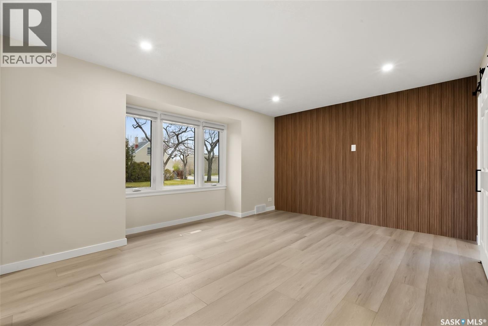 3 Sussex Crescent, Regina, Saskatchewan  S4T 6A3 - Photo 4 - SK023916