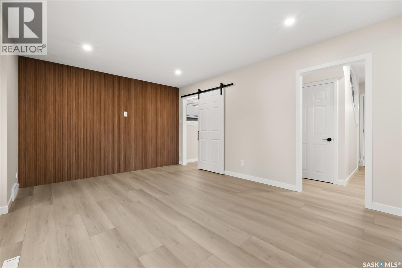 3 Sussex Crescent, Regina, Saskatchewan  S4T 6A3 - Photo 5 - SK023916