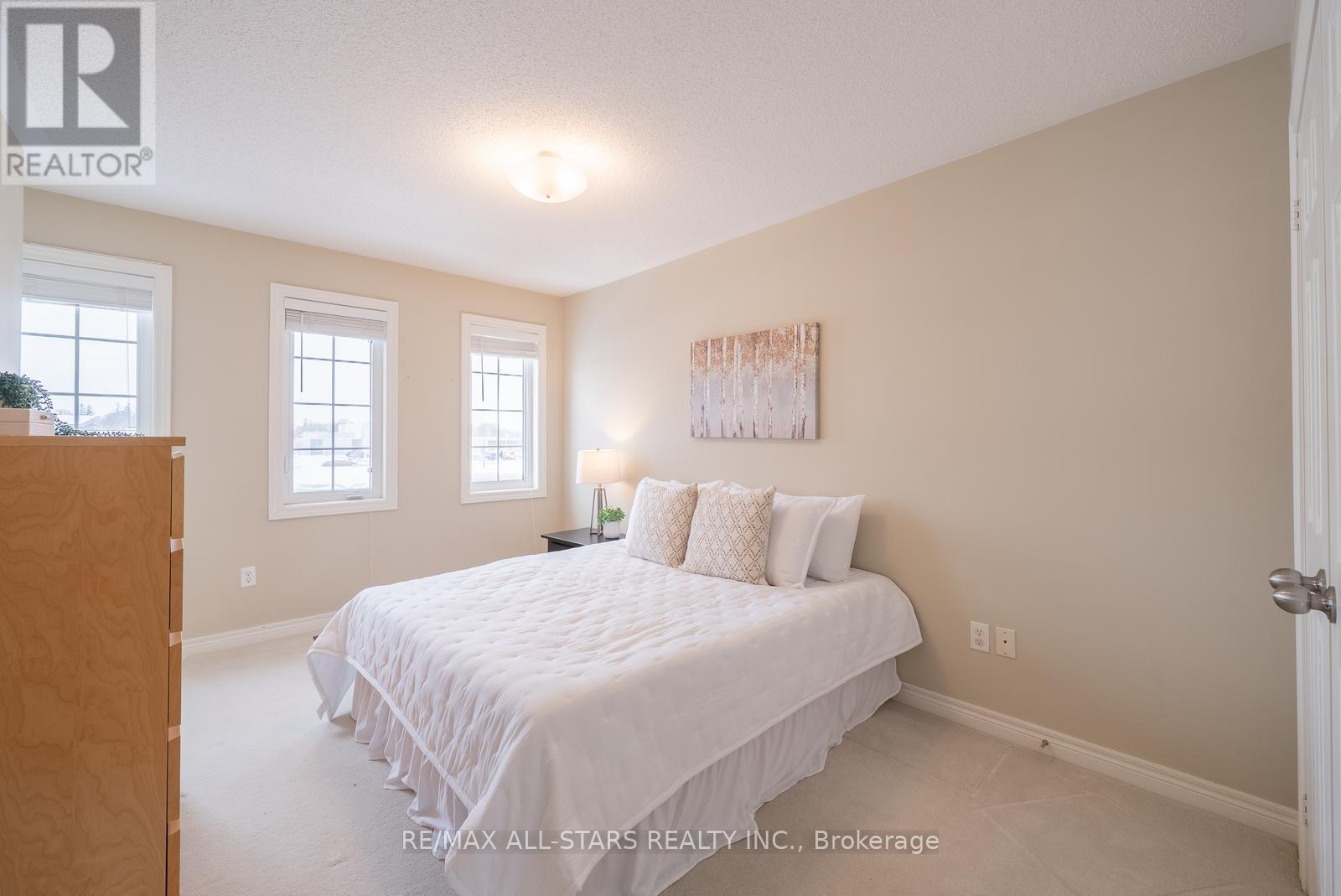 566 Hoover Park Drive, Whitchurch-Stouffville, Ontario  L4A 0S8 - Photo 31 - N12538622