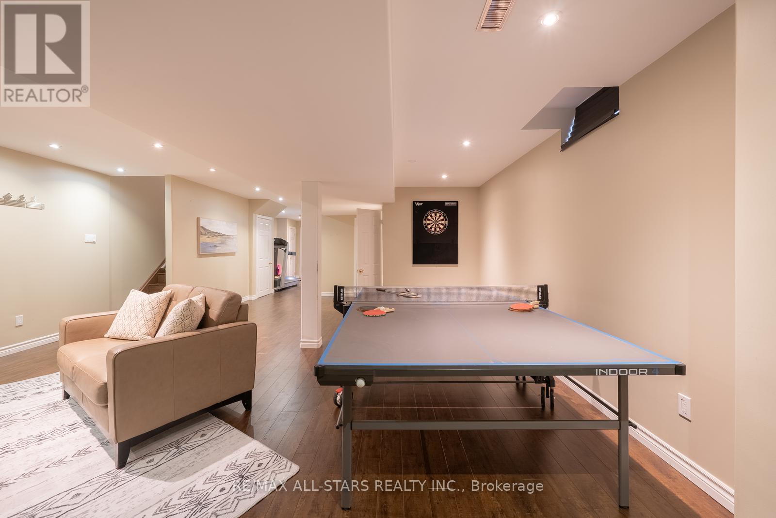 566 Hoover Park Drive, Whitchurch-Stouffville, Ontario  L4A 0S8 - Photo 39 - N12538622