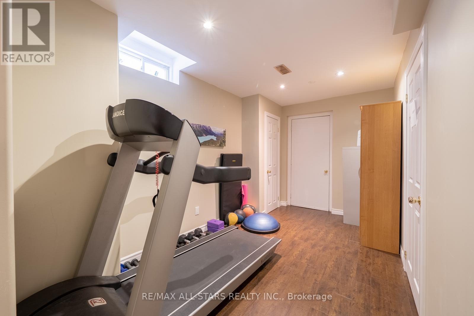 566 Hoover Park Drive, Whitchurch-Stouffville, Ontario  L4A 0S8 - Photo 40 - N12538622