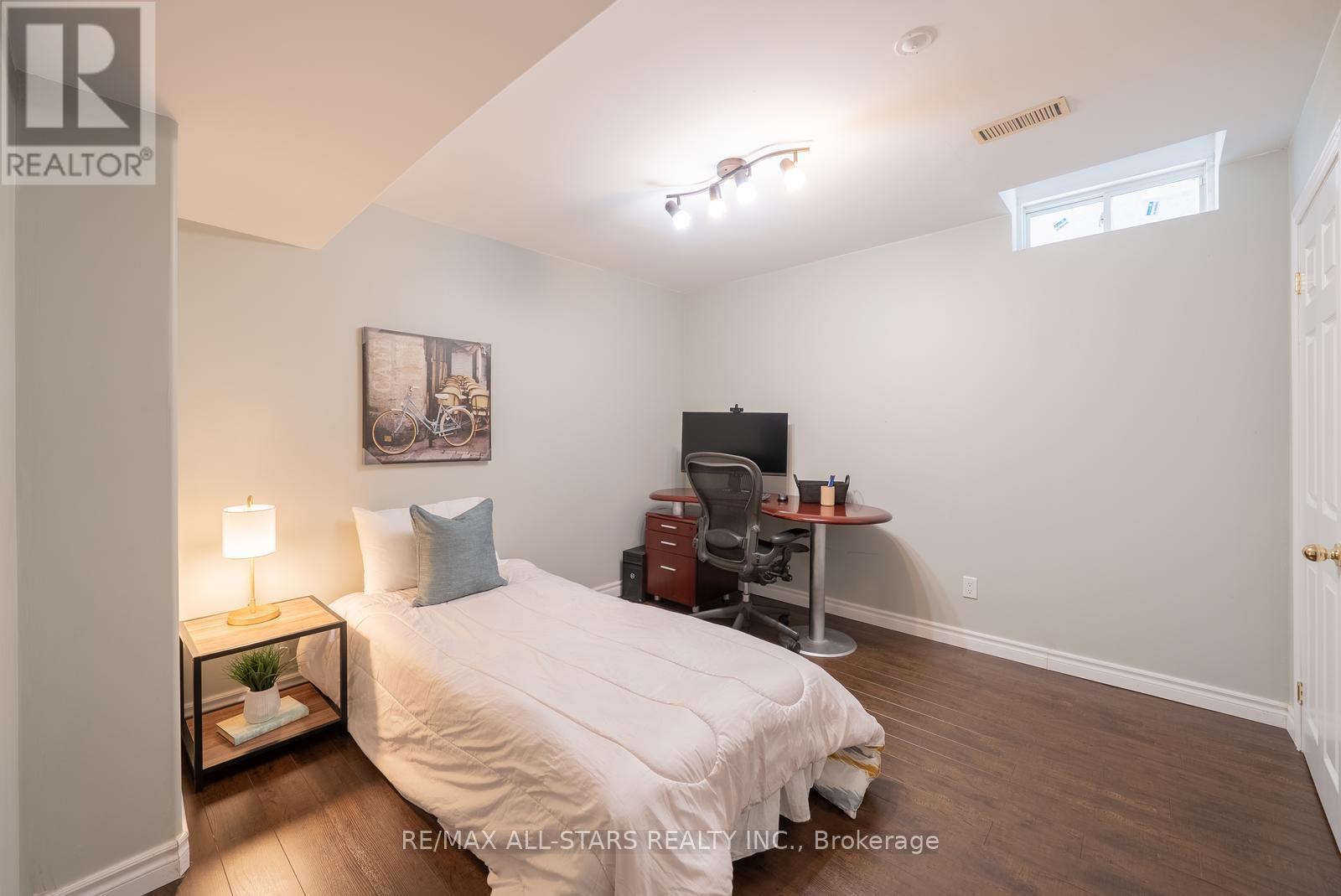 566 Hoover Park Drive, Whitchurch-Stouffville, Ontario  L4A 0S8 - Photo 41 - N12538622