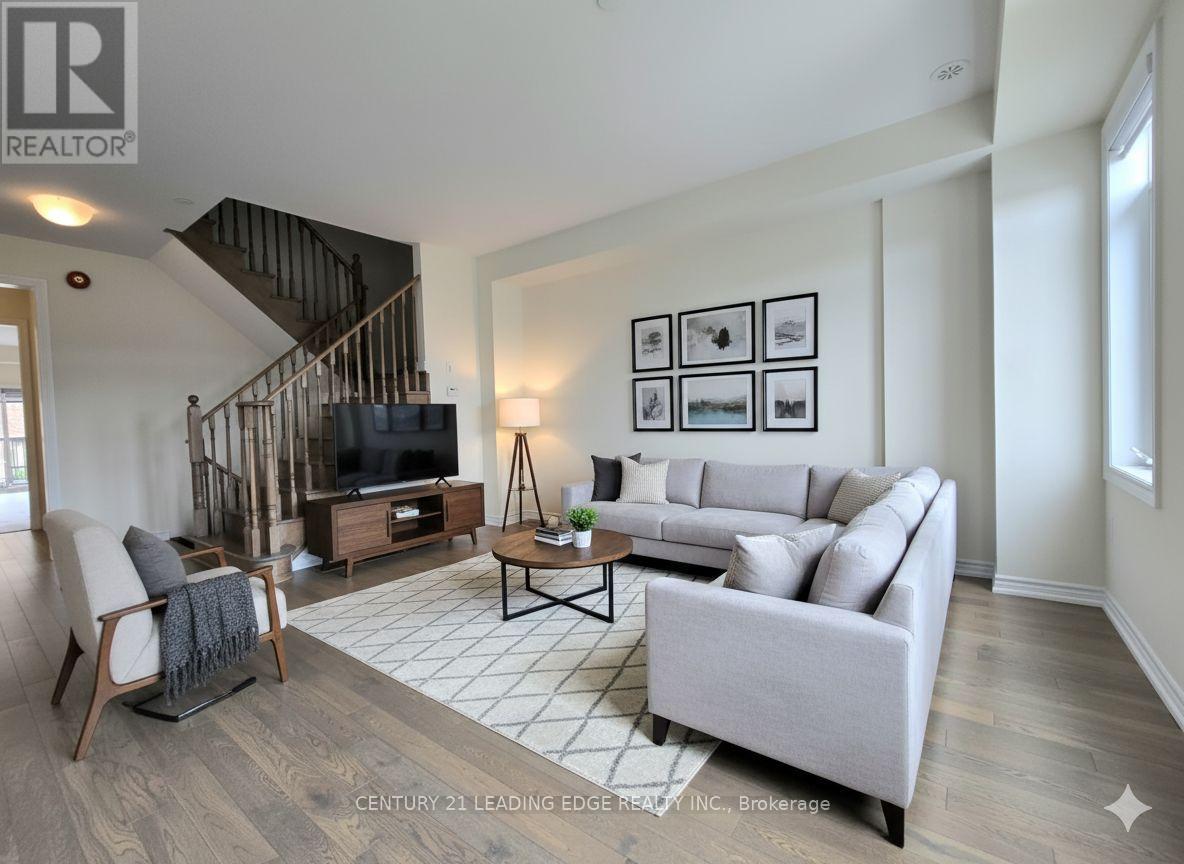 12 Cafaro Lane, Markham, Ontario  L6C 0Z2 - Photo 6 - N12538642