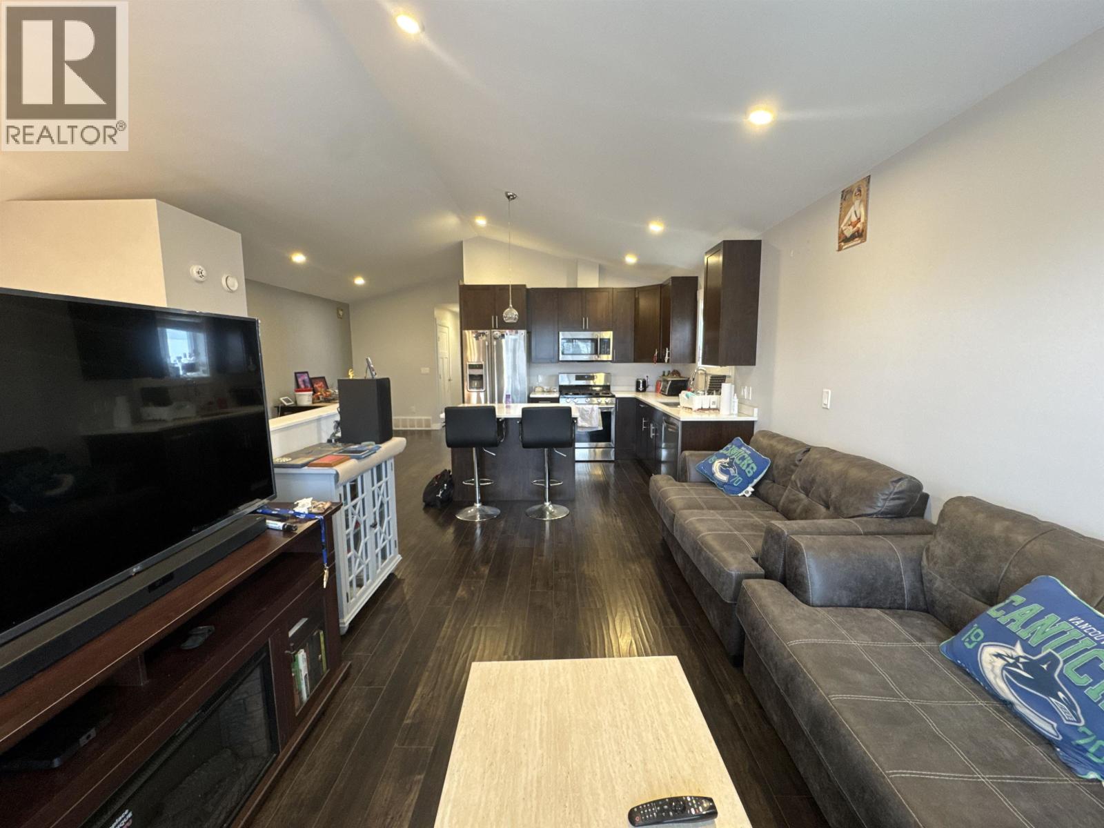 8707 76 Street, Fort St. John, British Columbia  V1J 2Z5 - Photo 2 - R3066749