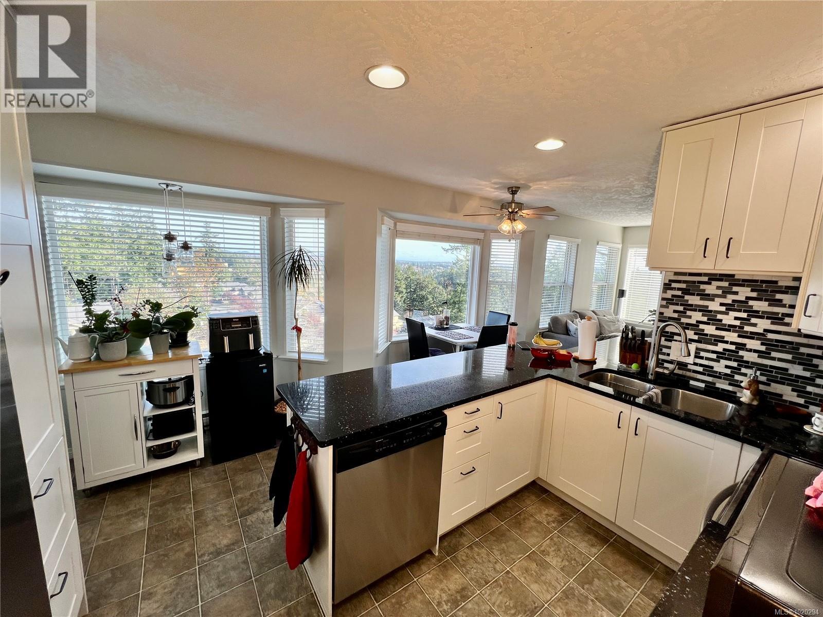 2530 Crystalview Dr, Langford, British Columbia  V9B 6M8 - Photo 9 - 1020294