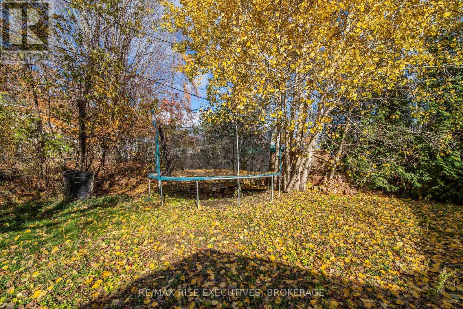 23 Huff Avenue, Loyalist, Ontario K7N 1S5 - Photo 13 - X12538718