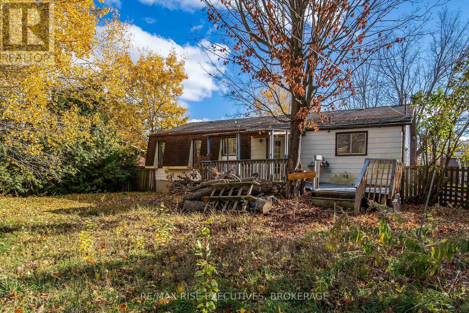 23 Huff Avenue, Loyalist, Ontario K7N 1S5 - Photo 6 - X12538718