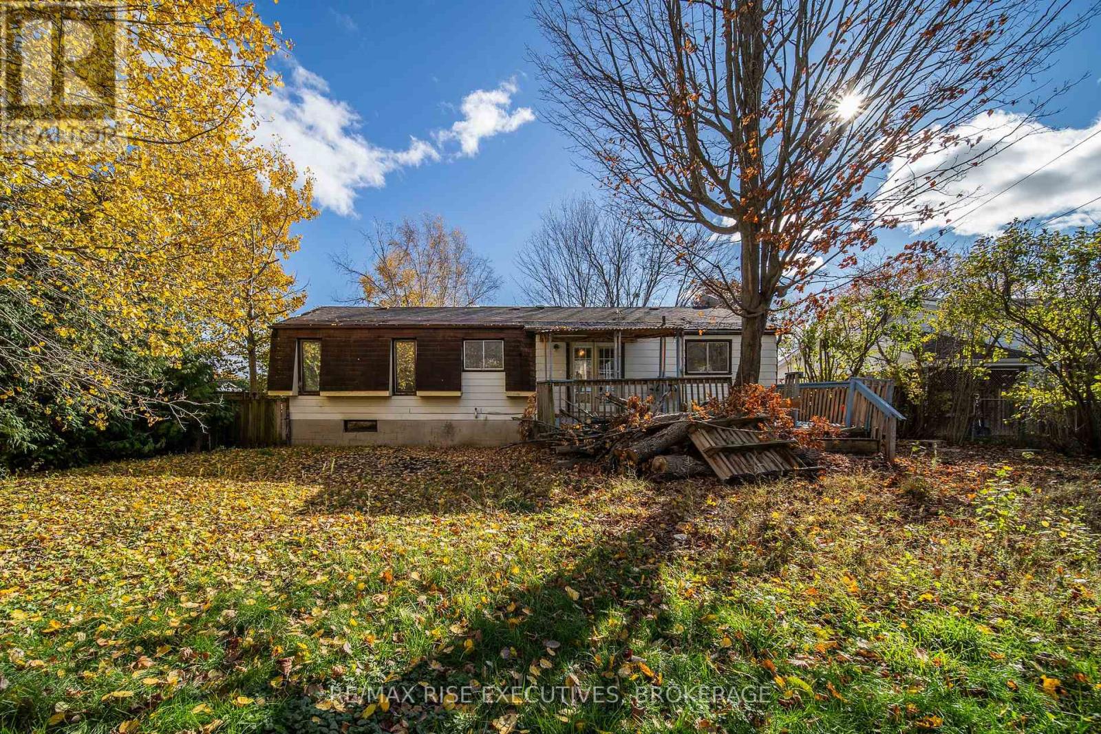 23 Huff Avenue, Loyalist, Ontario K7N 1S5 - Photo 7 - X12538718