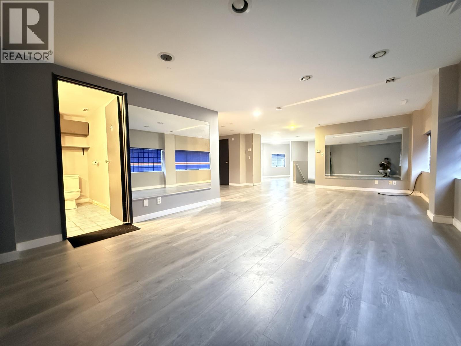 1 3011 Murray Street, Port Moody, British Columbia  V3H 1X3 - Photo 2 - C8073749