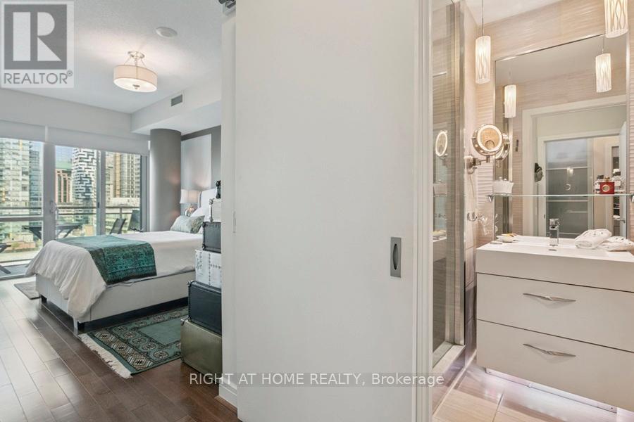 1204 - 112 George Street, Toronto, Ontario M5A 2M5 - Photo 16 - C12517550