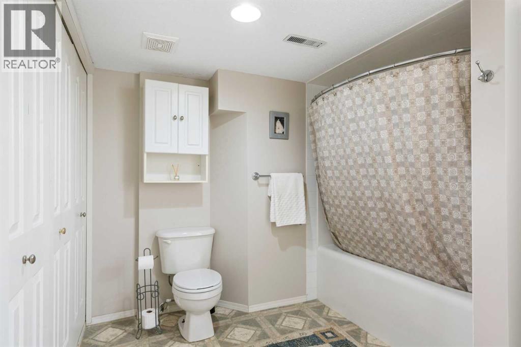 341 Sunset Place, Okotoks, Alberta  T1S 1P7 - Photo 29 - A2254056