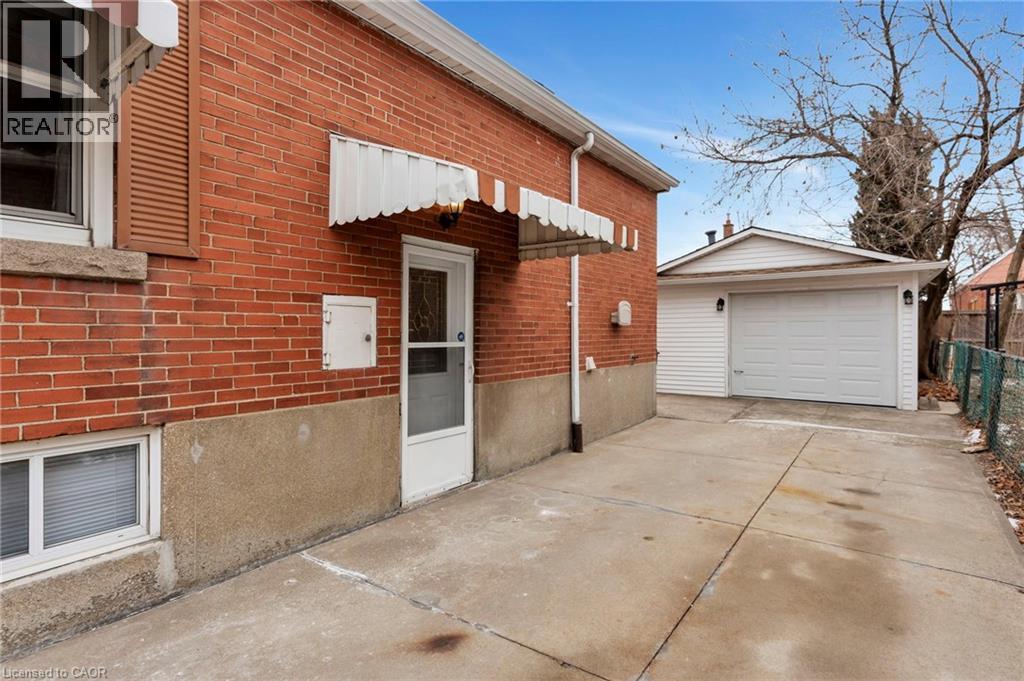 131 East 42nd Street, Hamilton, Ontario  L8T 3A2 - Photo 6 - 40787837