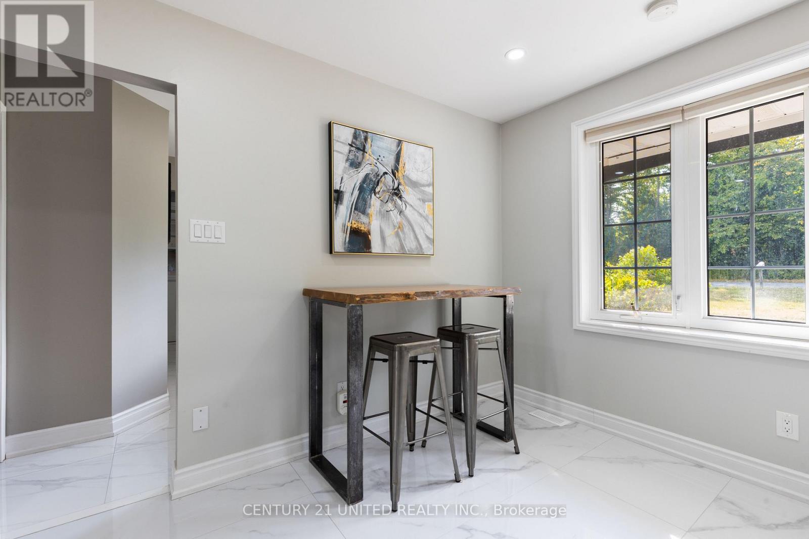 1143 Connaught Drive, Selwyn, Ontario K0L 1T0 - Photo 19 - X12538662