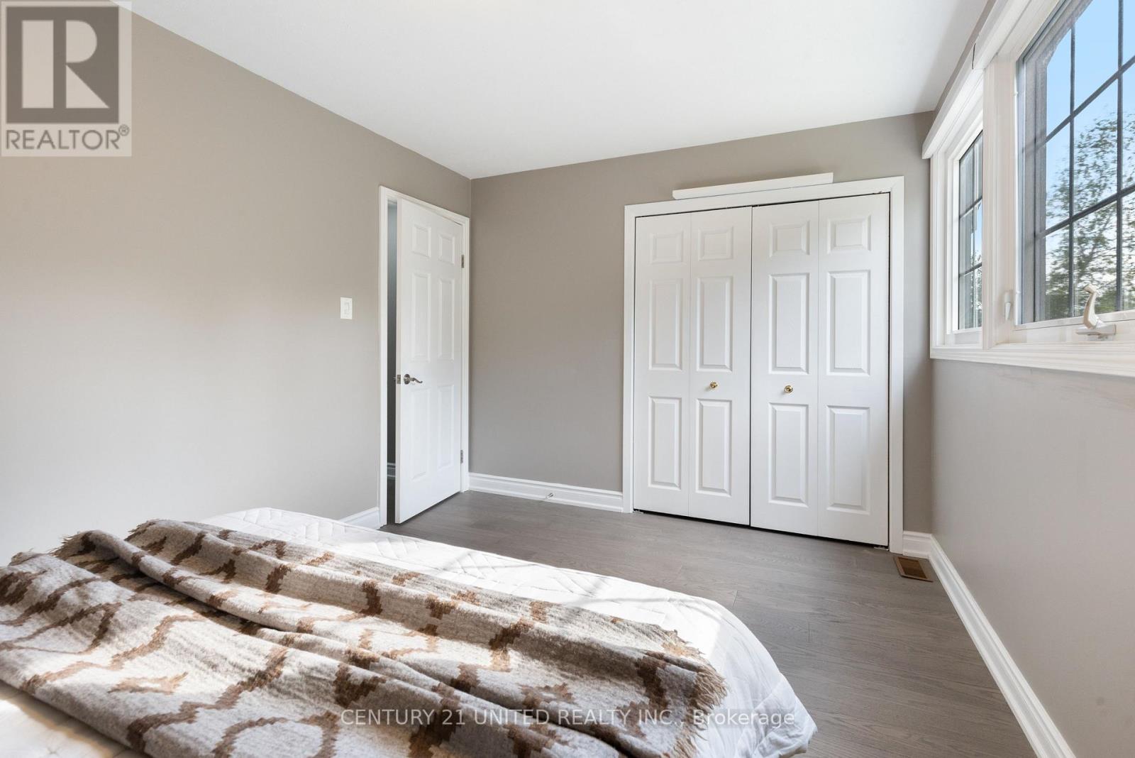 1143 Connaught Drive, Selwyn, Ontario K0L 1T0 - Photo 34 - X12538662