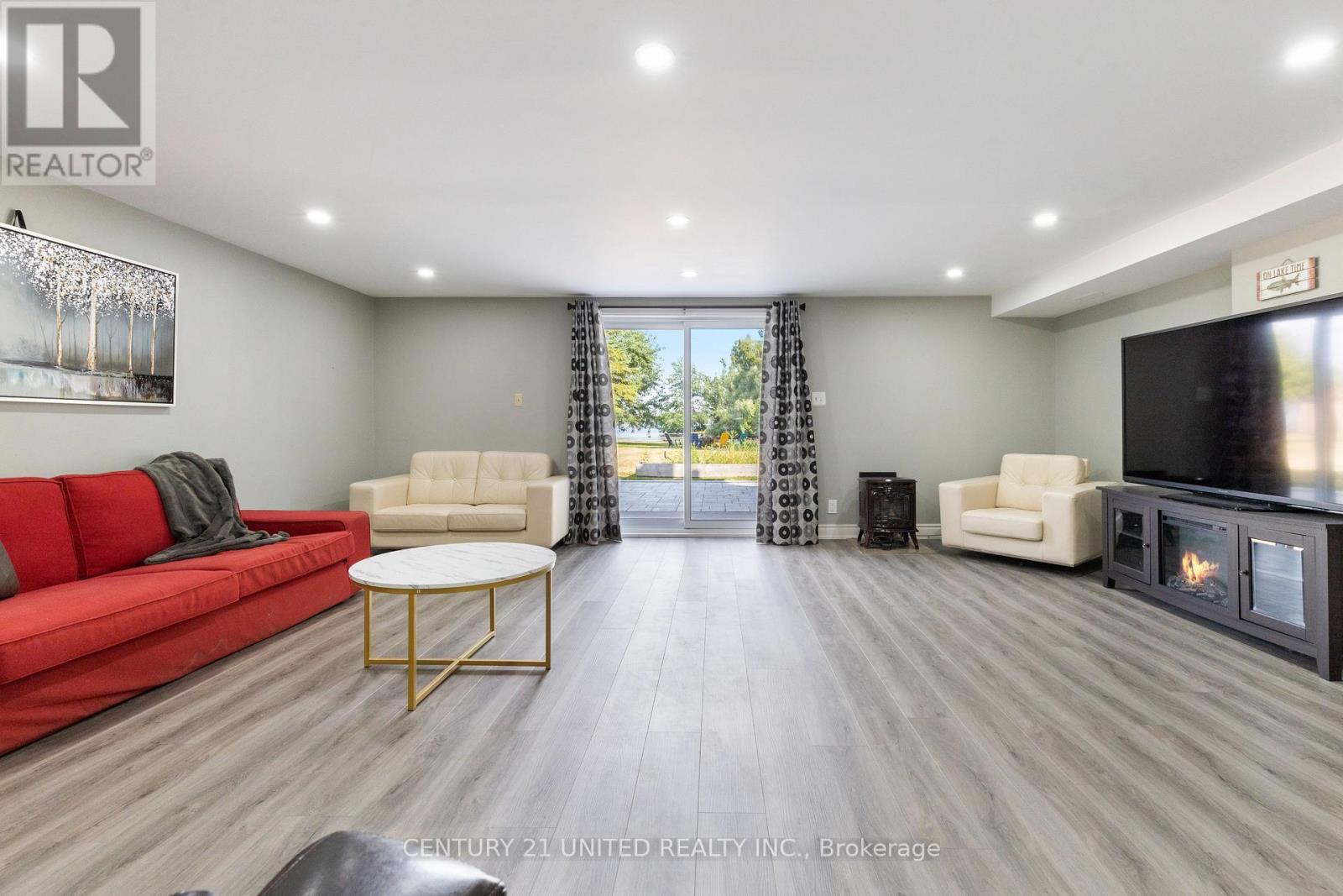 1143 Connaught Drive, Selwyn, Ontario K0L 1T0 - Photo 41 - X12538662