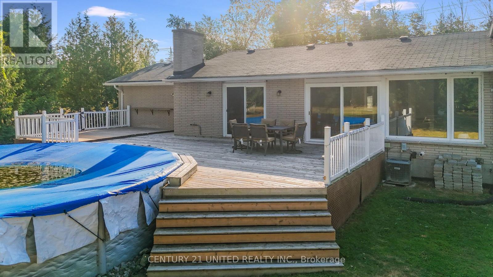 1143 Connaught Drive, Selwyn, Ontario K0L 1T0 - Photo 47 - X12538662