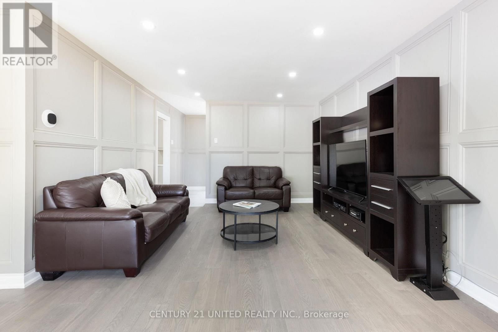 1143 Connaught Drive, Selwyn, Ontario K0L 1T0 - Photo 7 - X12538662