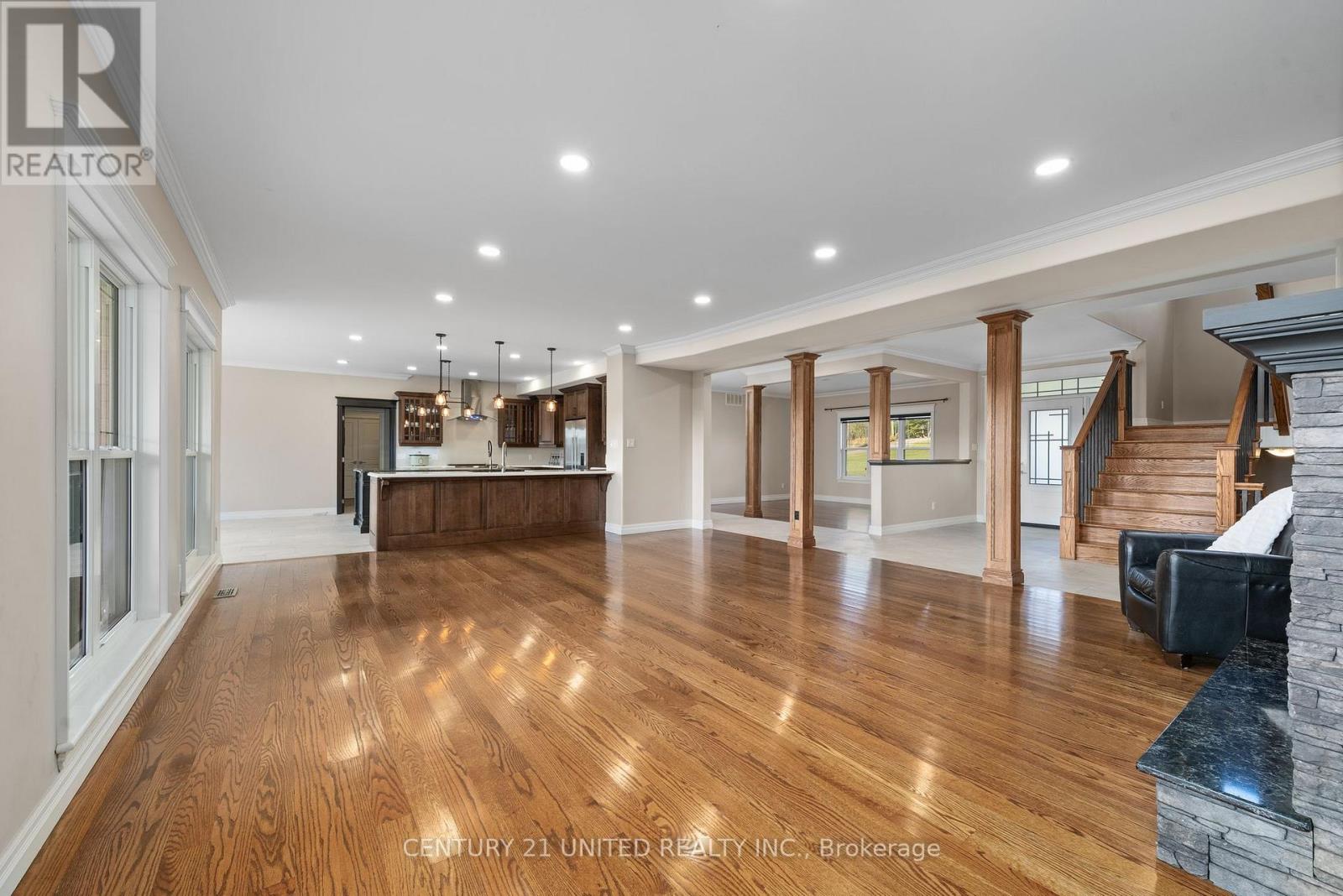 73 Maple Ridge Drive, Kawartha Lakes, Ontario K0L 2W0 - Photo 10 - X12538720