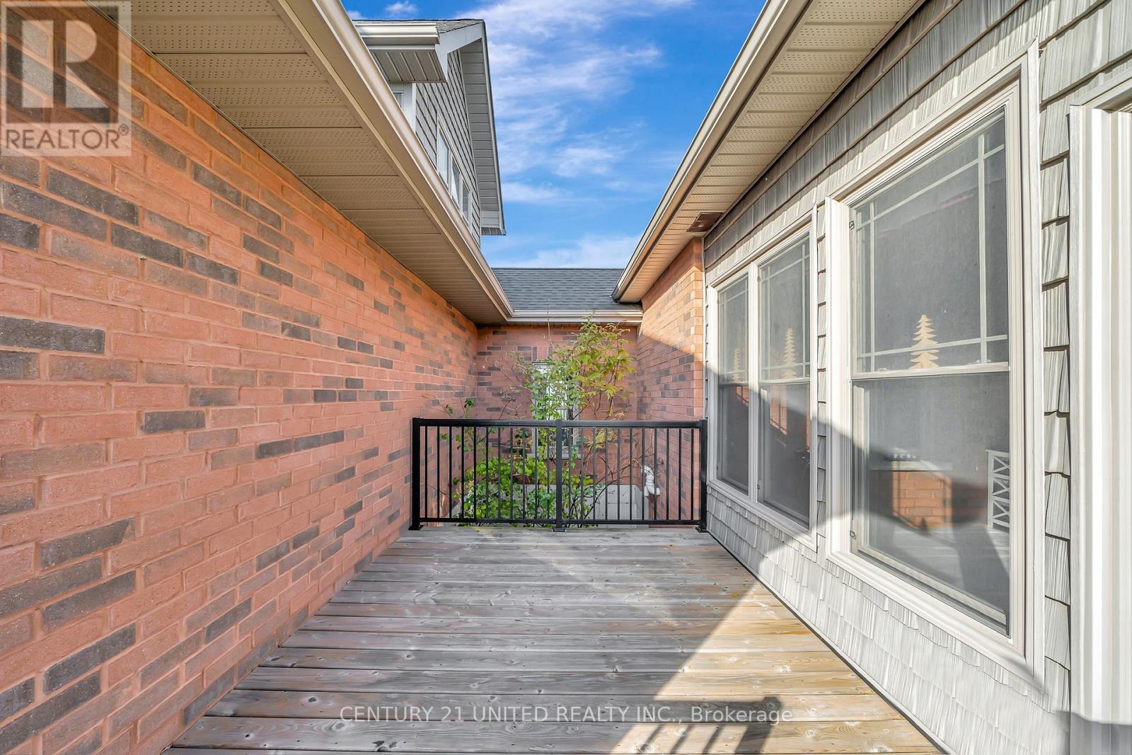 73 Maple Ridge Drive, Kawartha Lakes, Ontario K0L 2W0 - Photo 21 - X12538720