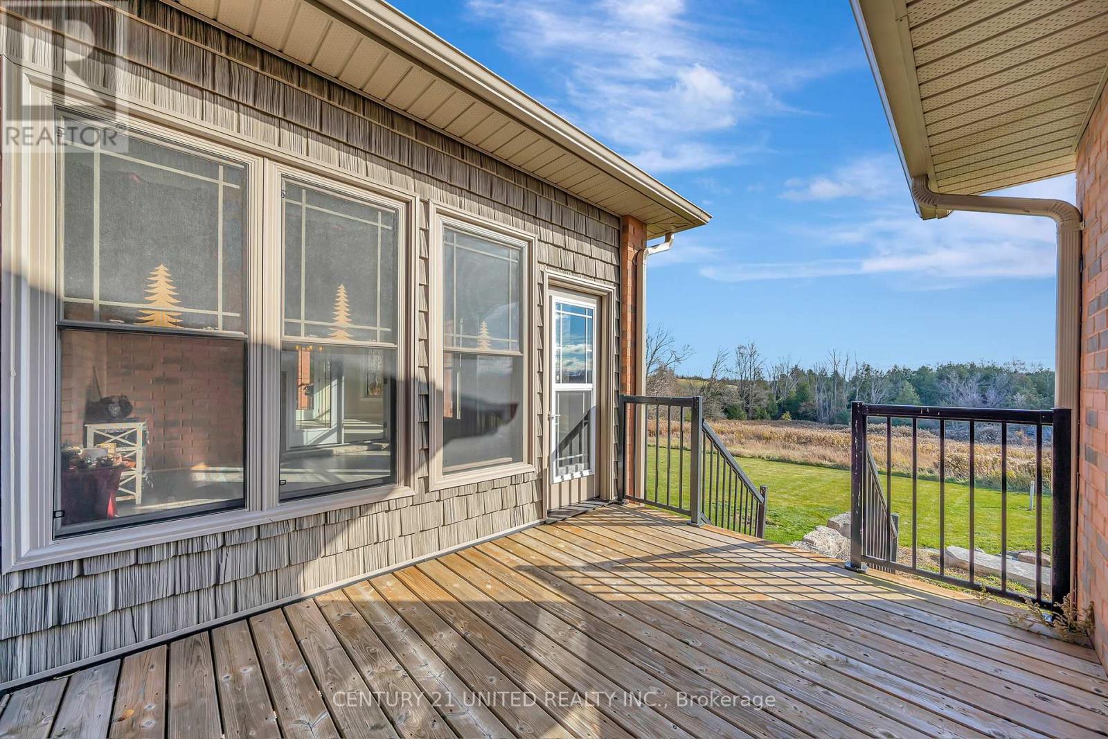 73 Maple Ridge Drive, Kawartha Lakes, Ontario K0L 2W0 - Photo 22 - X12538720