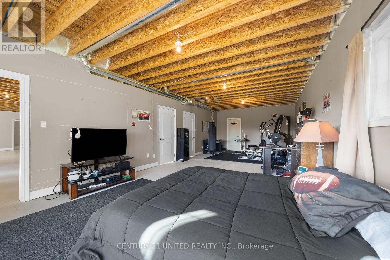 73 Maple Ridge Drive, Kawartha Lakes, Ontario K0L 2W0 - Photo 42 - X12538720