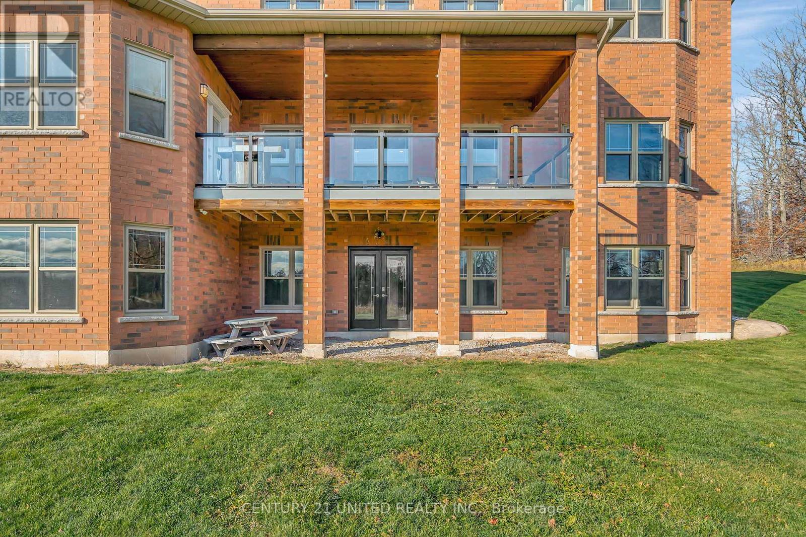 73 Maple Ridge Drive, Kawartha Lakes, Ontario K0L 2W0 - Photo 44 - X12538720