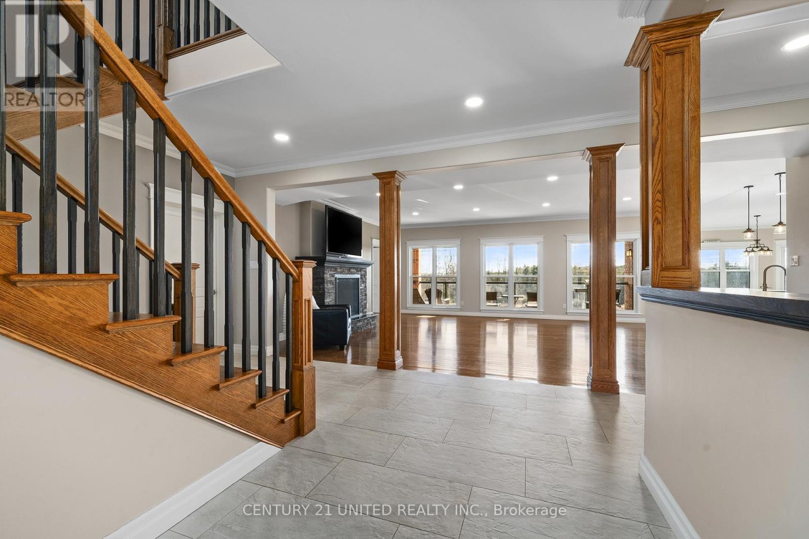 73 Maple Ridge Drive, Kawartha Lakes, Ontario K0L 2W0 - Photo 7 - X12538720