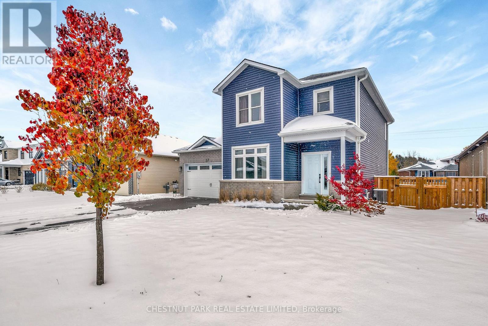 37 Allen Street, Prince Edward County, Ontario  K0K 2T0 - Photo 1 - X12538796