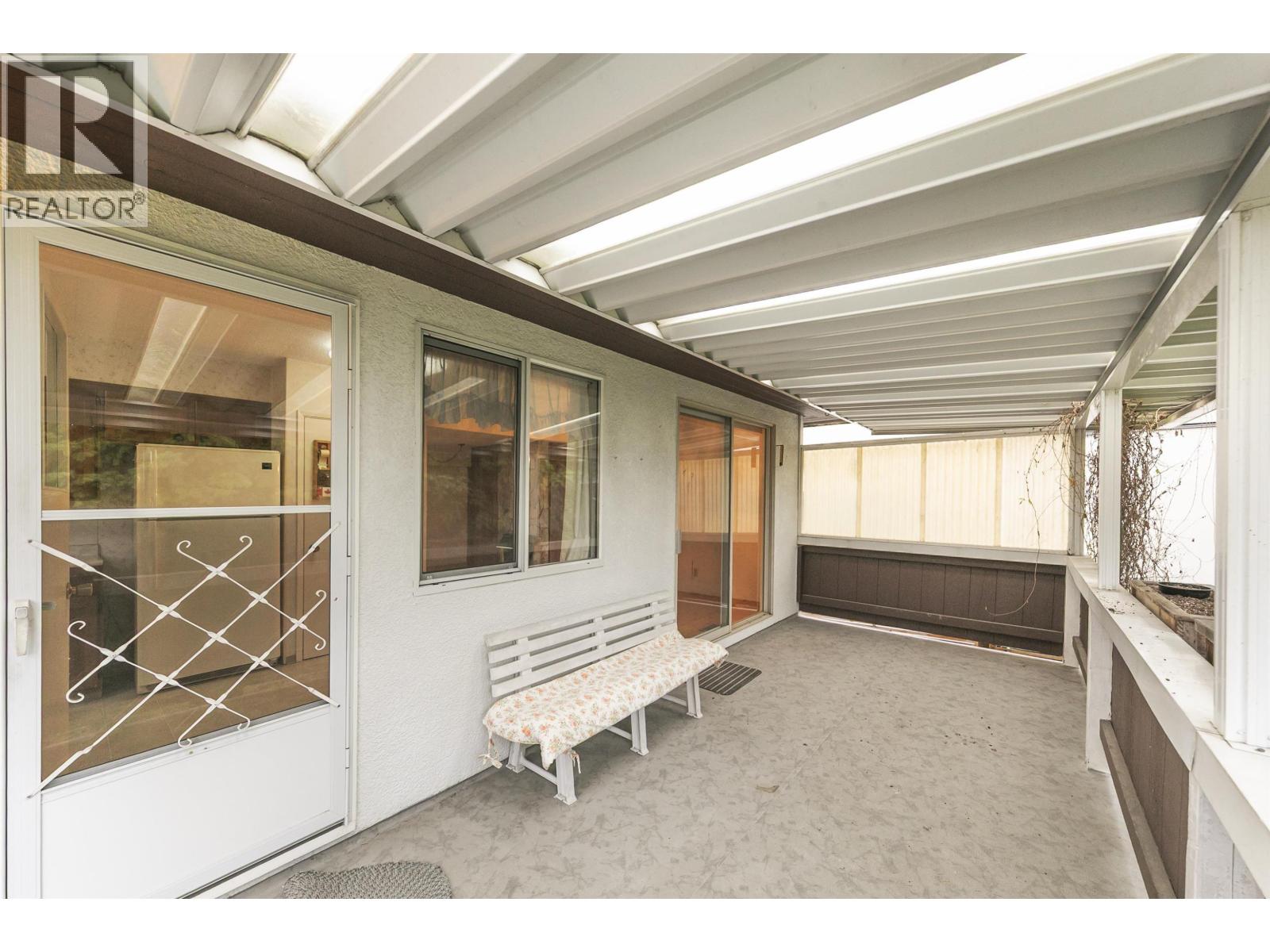 1350 Grover Avenue, Coquitlam, British Columbia  V3J 3G2 - Photo 11 - R3066686