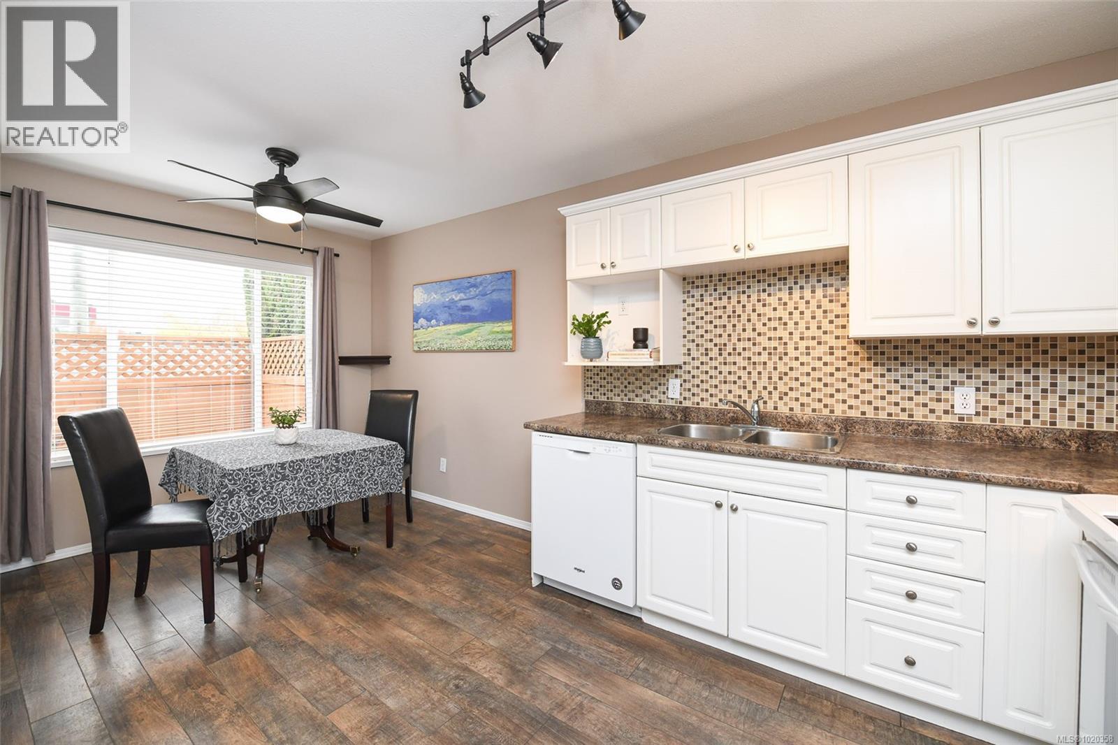 5 717 Aspen Rd, Comox, British Columbia  V9M 3X4 - Photo 9 - 1020358