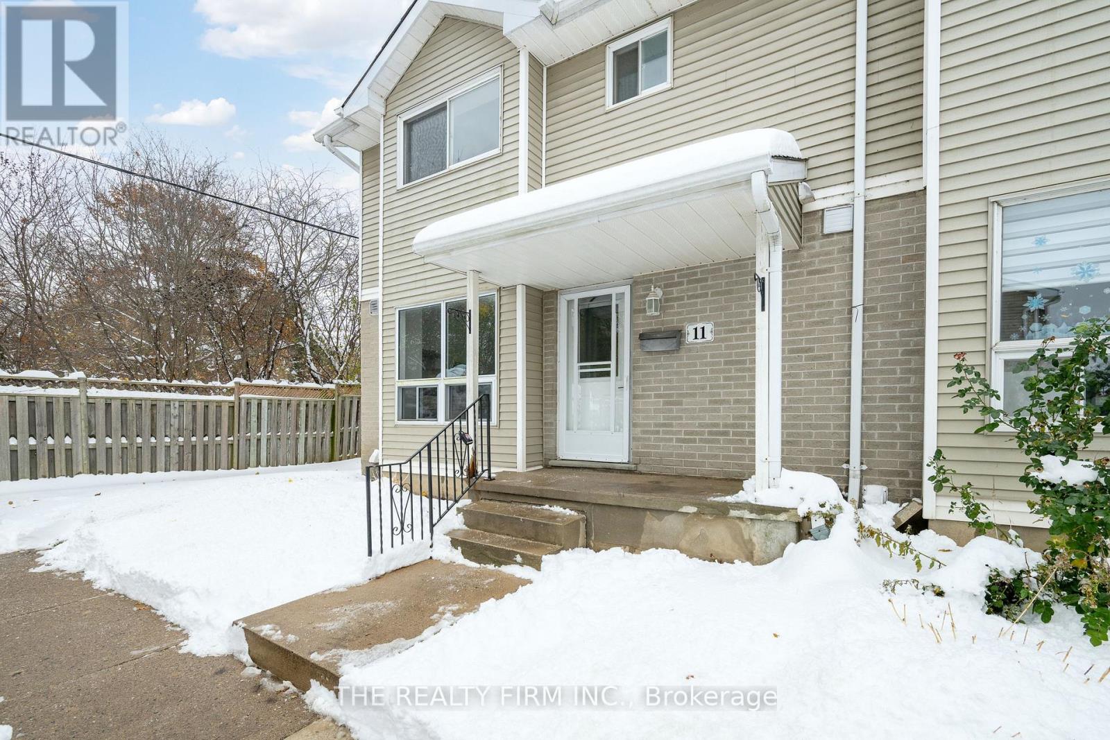 11 - 409 Thompson Road, London South, Ontario  N5Z 4Z1 - Photo 2 - X12538680