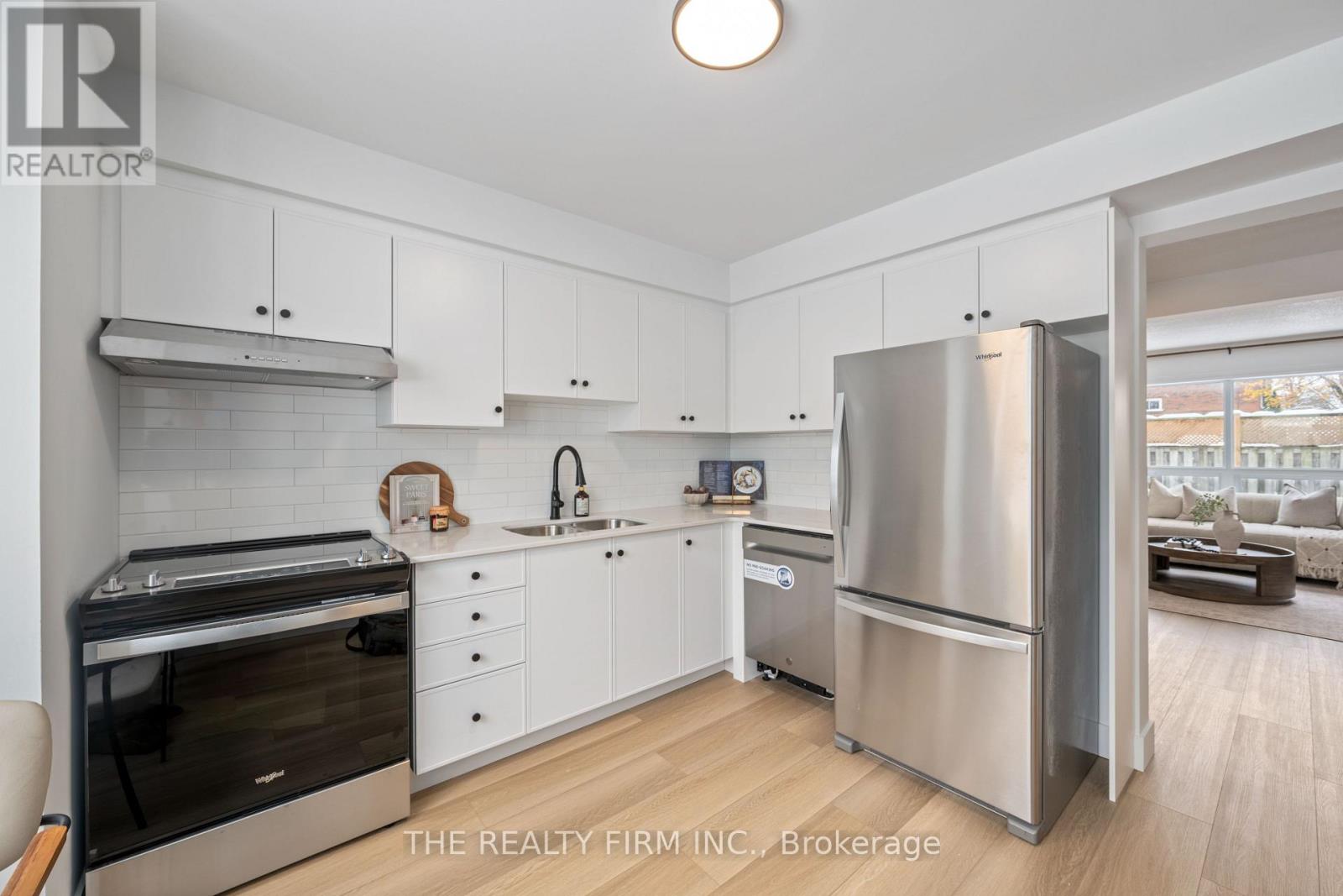 11 - 409 Thompson Road, London South, Ontario  N5Z 4Z1 - Photo 5 - X12538680