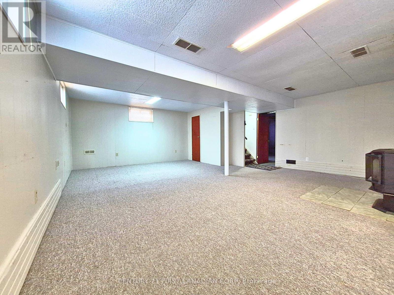 1727 Parkhurst Avenue, London East, Ontario N5V 2C4 - Photo 15 - X12538744