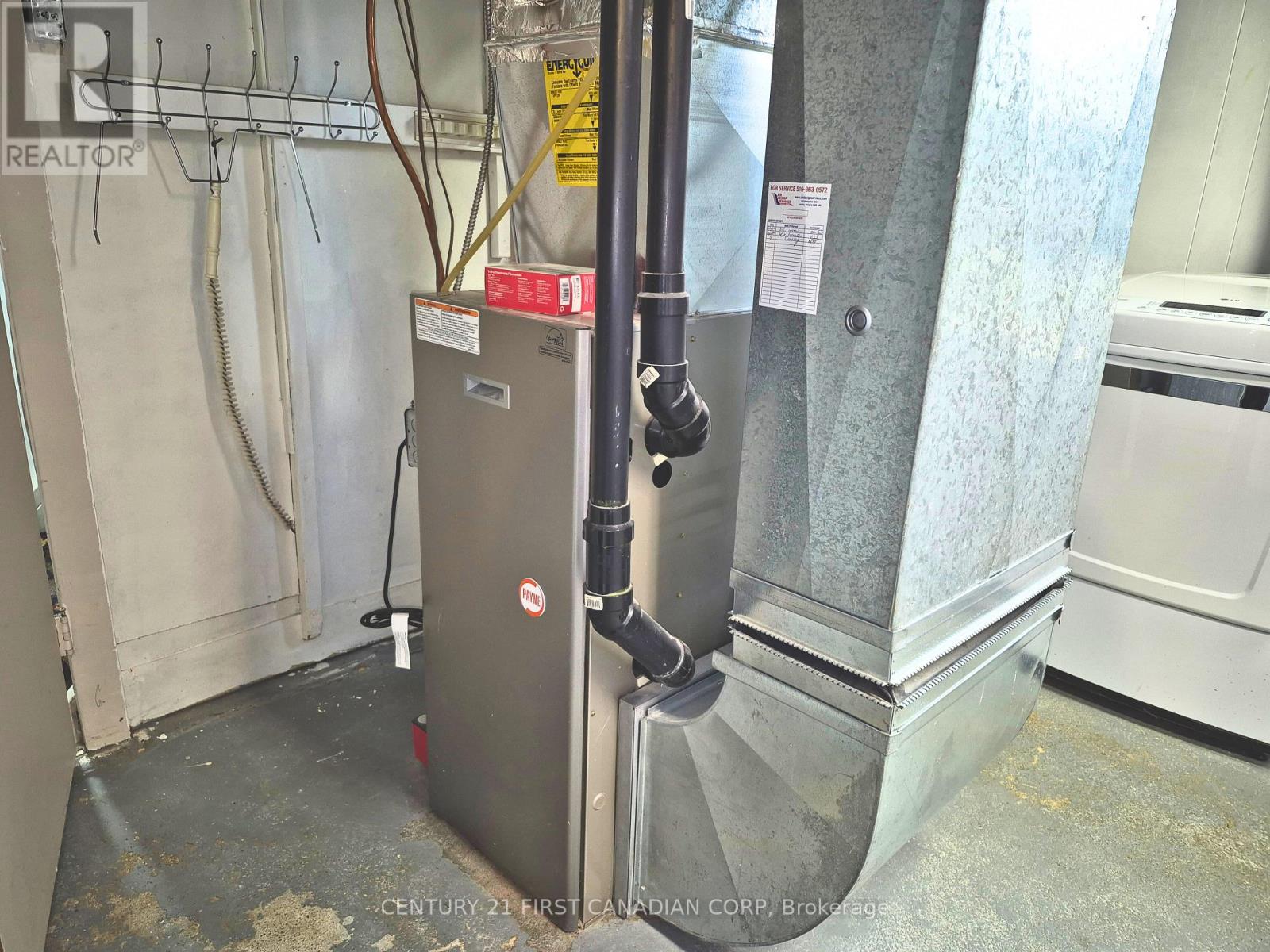 1727 Parkhurst Avenue, London East, Ontario N5V 2C4 - Photo 18 - X12538744