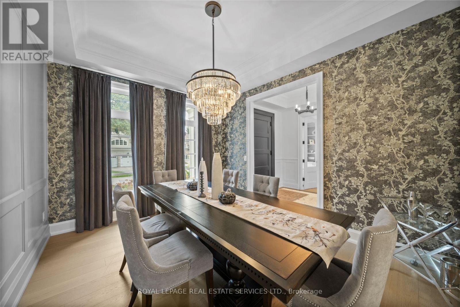 8 Graywood Drive, Toronto, Ontario  M9A 1P6 - Photo 8 - W12538576